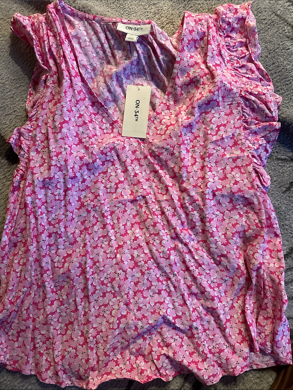 ON-34th Pink Floral V-Neck Blouse